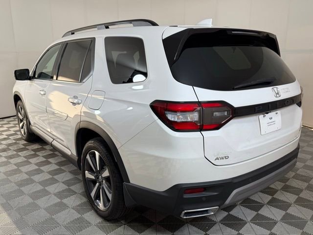 2025 Honda Pilot Touring photo 2