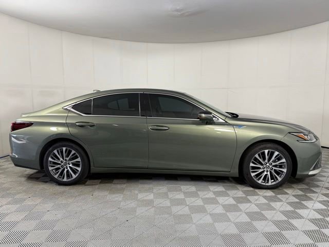 2021 Lexus ES 350 - Photo 14