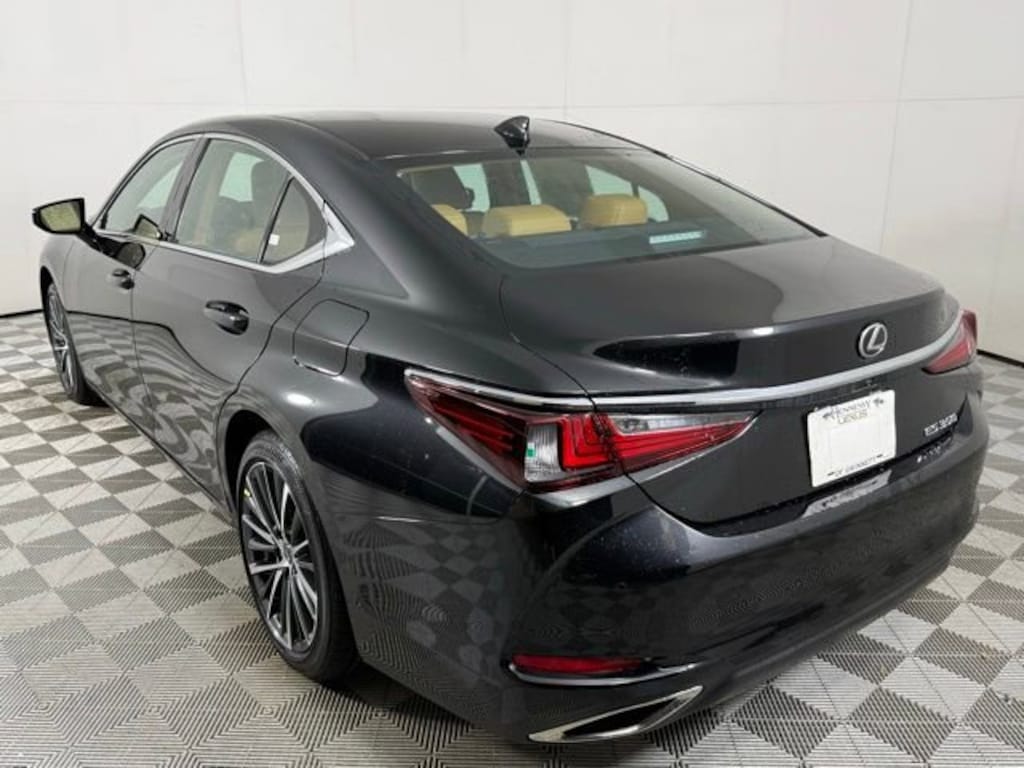 New 2025 Lexus ES 350 SEDAN