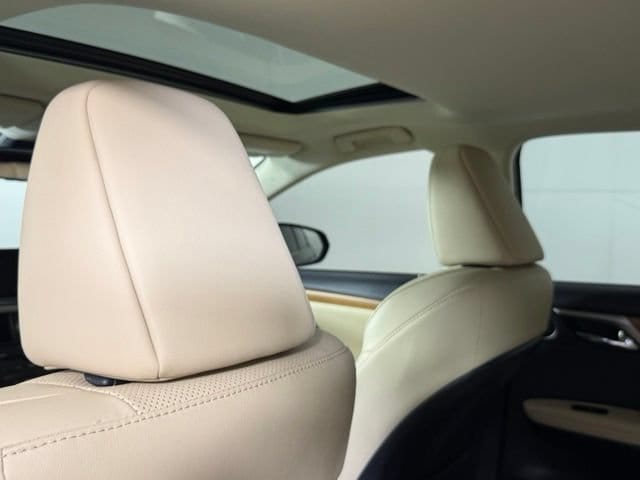 2021 Lexus RX 350 - Photo 25