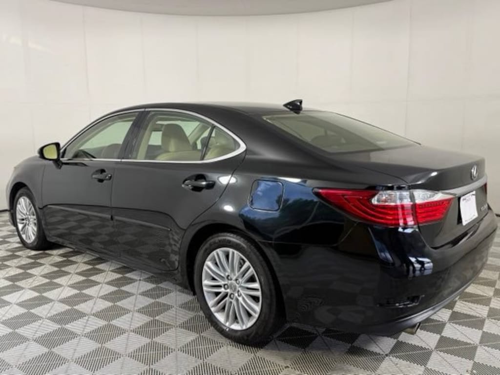 Used 2015 Lexus ES 350 Sedan