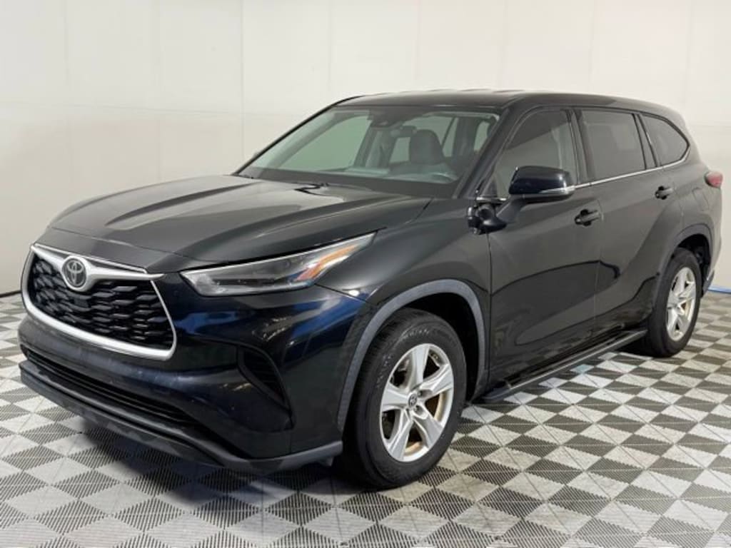 Used 2021 Toyota Highlander L SUV