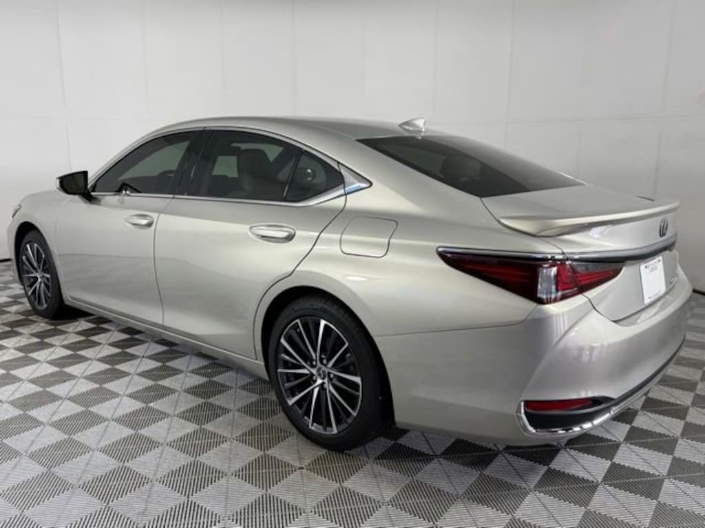 Certified 2025 Lexus ES 300h Base Sedan