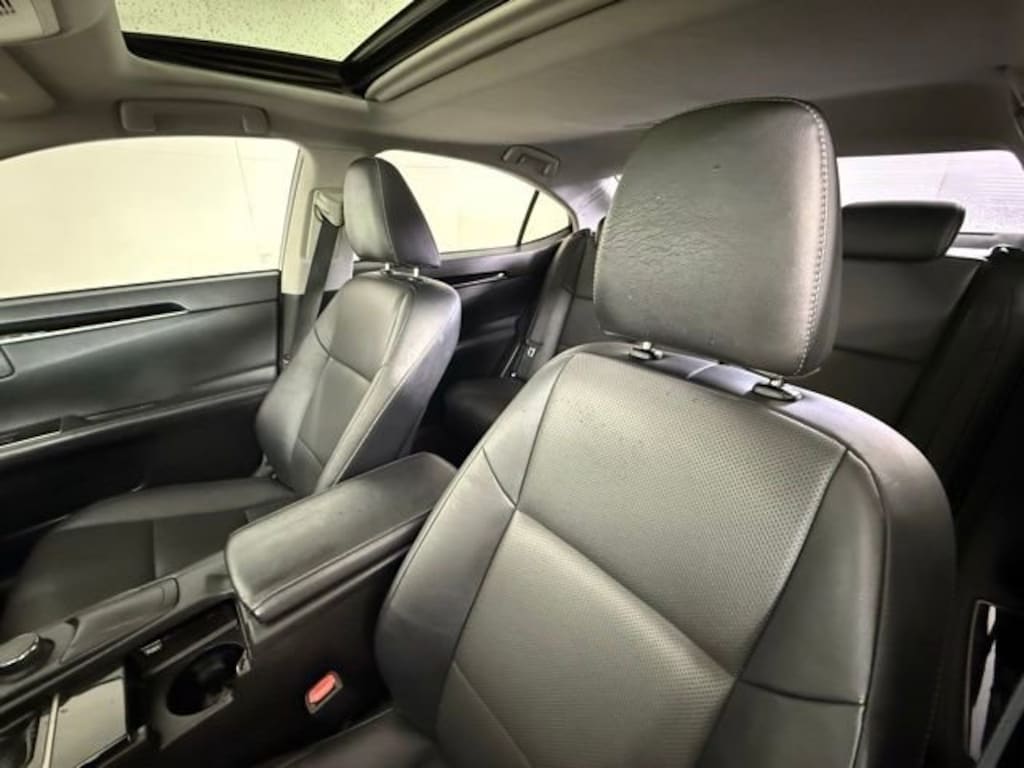 Used 2017 Lexus ES 350  Sedan