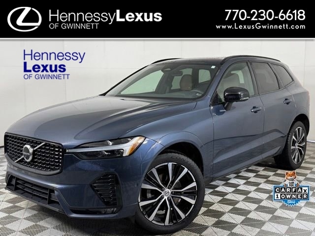 2023 Volvo XC60 Plus's photo