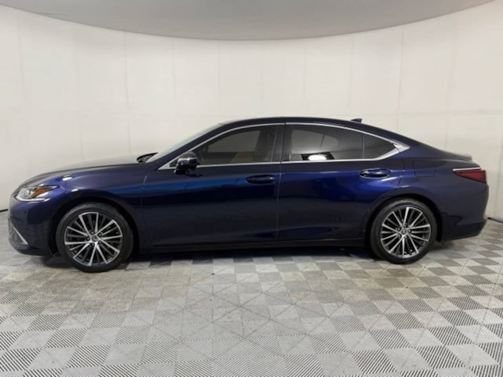 Certified 2022 Lexus ES 350 Sedan