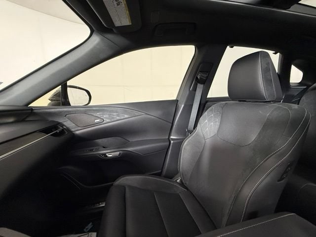 2025 Lexus RX PHEV 450h+ - Photo 15