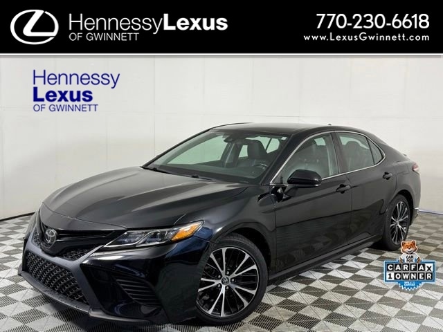 2020 Toyota Camry 2.5 Auto SE's photo