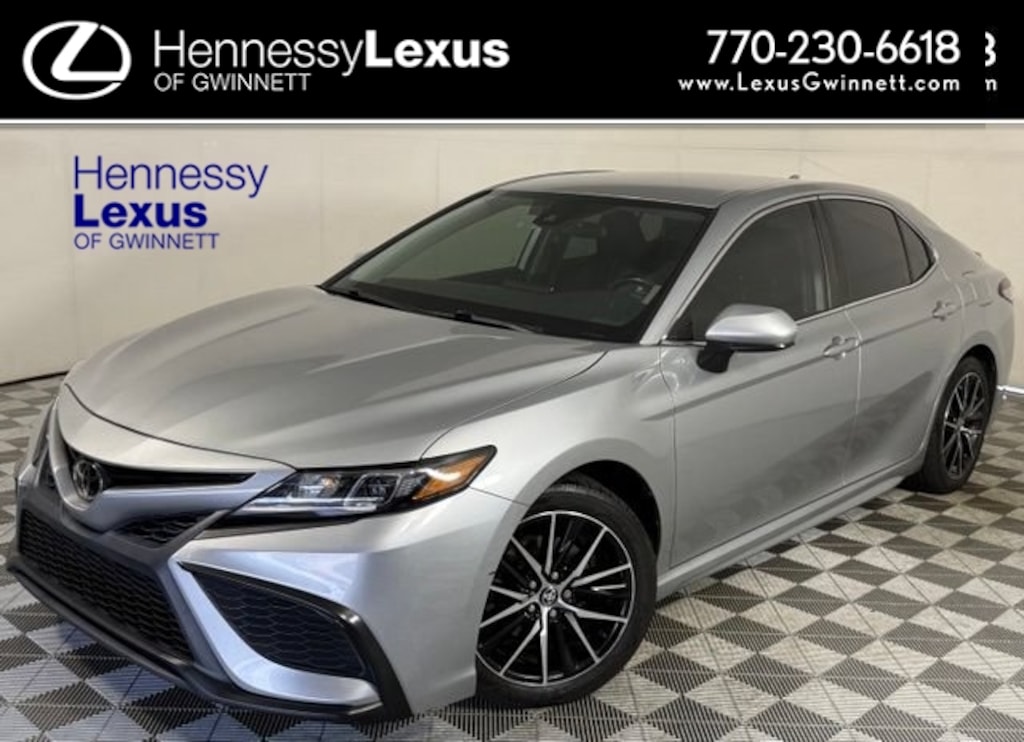 Used 2021 Toyota Camry SE Sedan