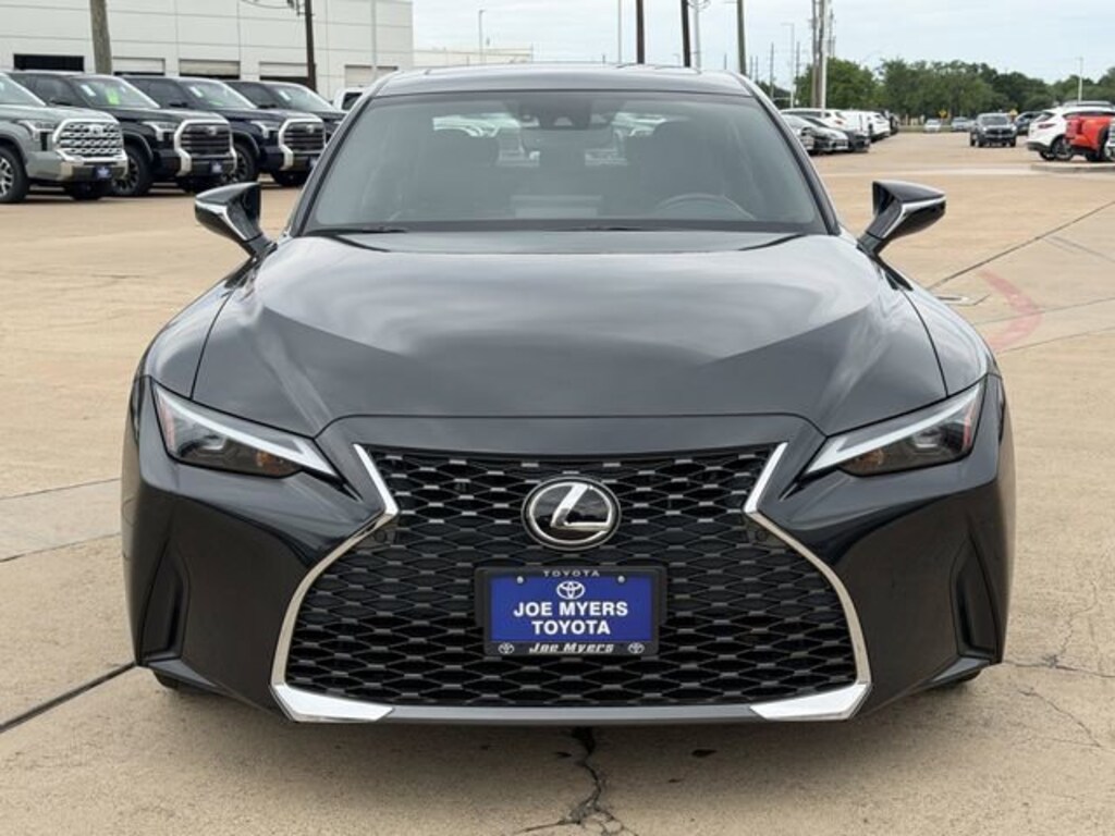 Used 2022 Lexus IS 300 Sedan