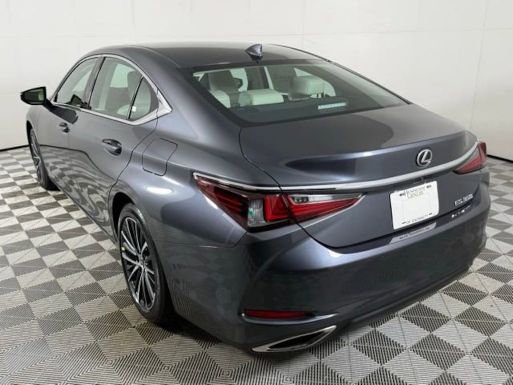 New 2025 Lexus ES 350 SEDAN