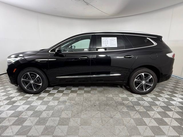 2022 Buick Enclave Essence photo 2