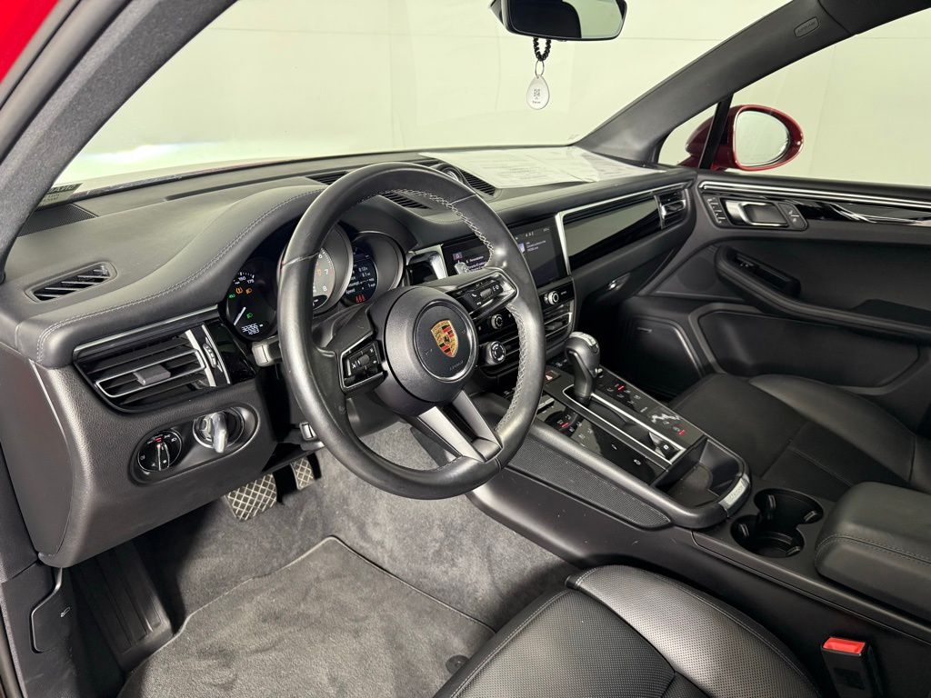 2022 Porsche Macan S photo 4