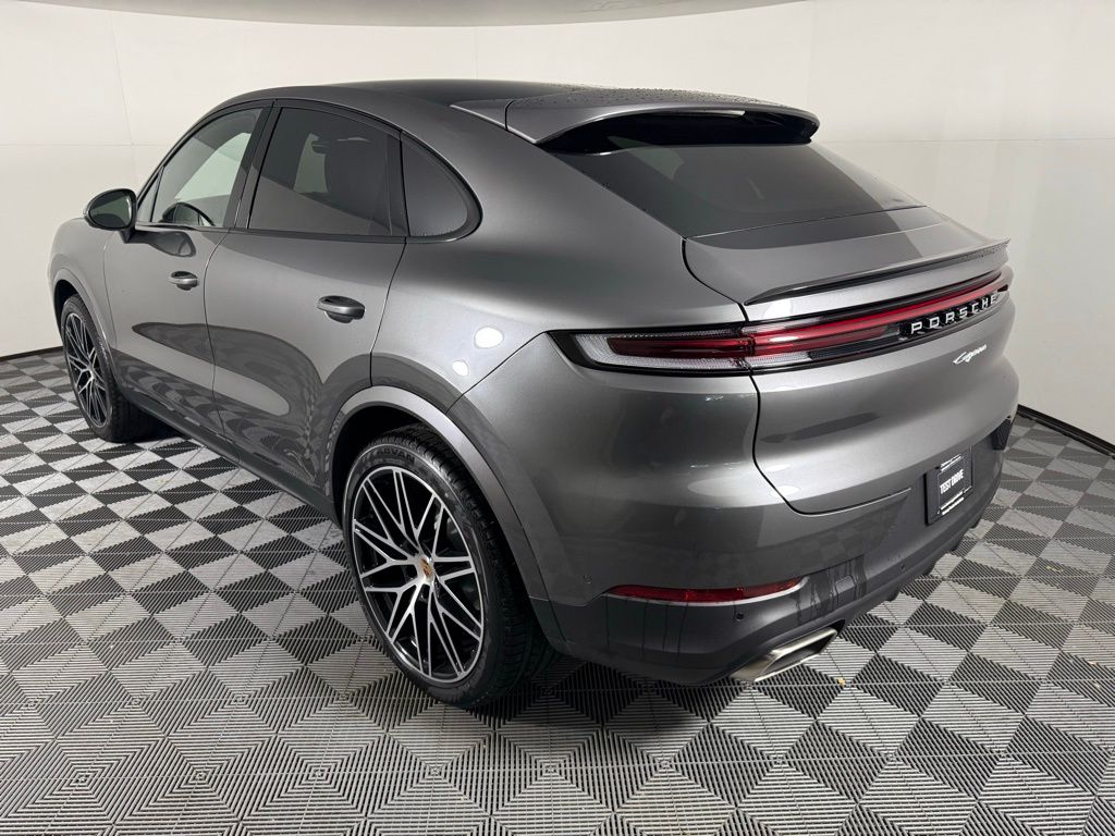 2026 Porsche Cayenne Coupe photo 3