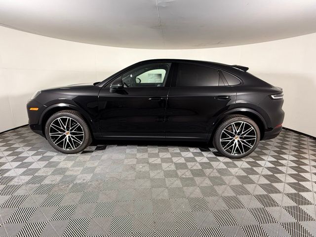 2025 Porsche Cayenne Coupe photo 2