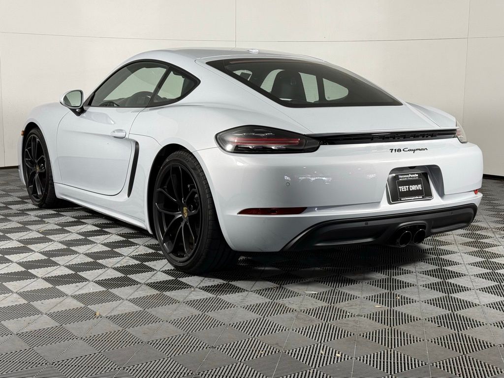 2025 Porsche Cayman photo 3