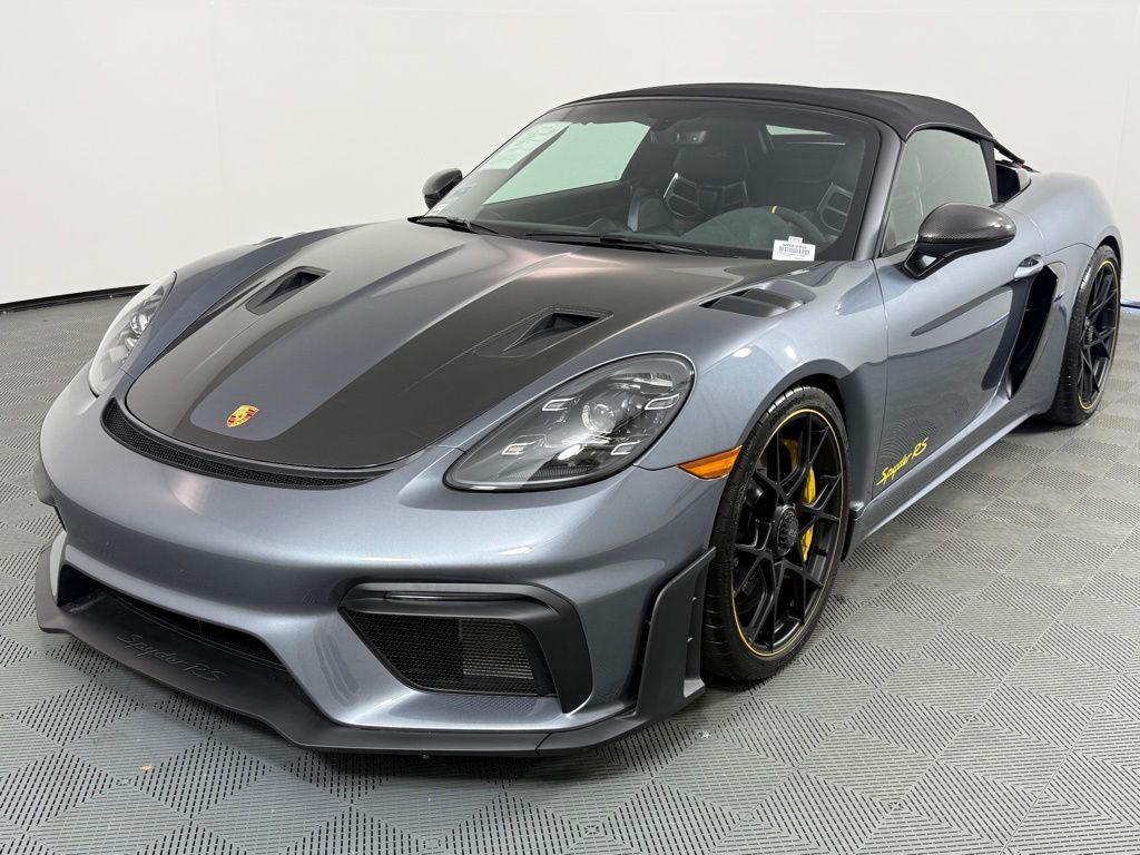 2025 Porsche 718 Spyder RS's photo