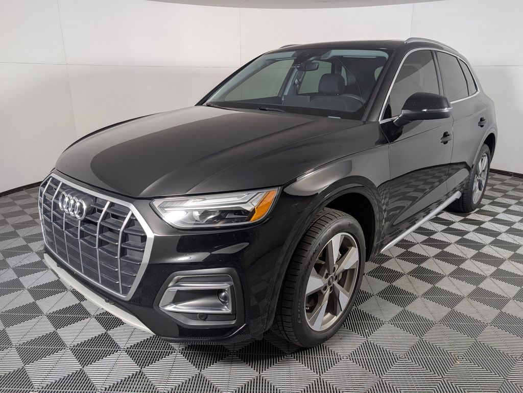 2023 Audi Q5 Premium Plus's photo