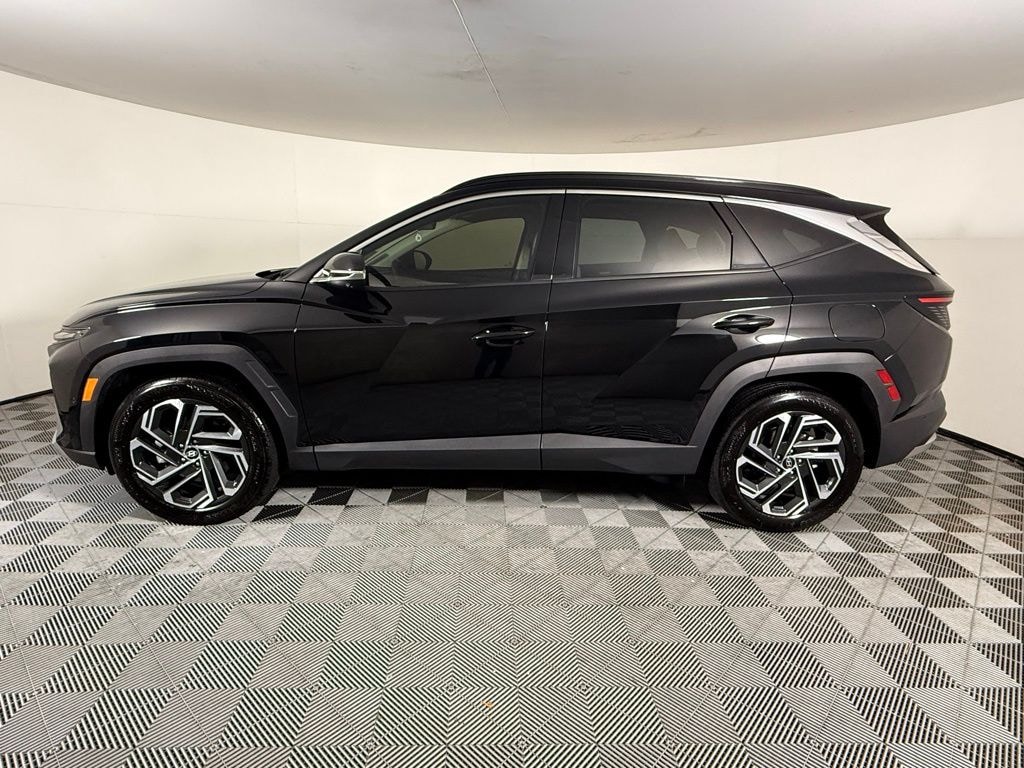 Used 2025 Hyundai Tucson Limited SUV