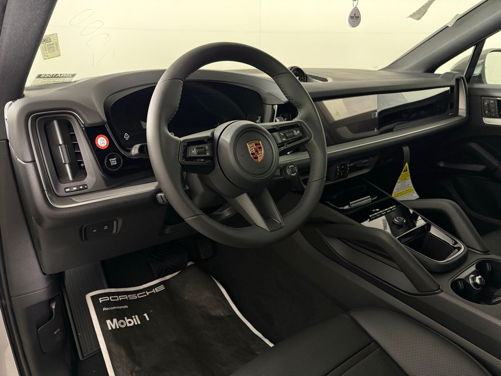 2026 Porsche Cayenne Coupe photo 4