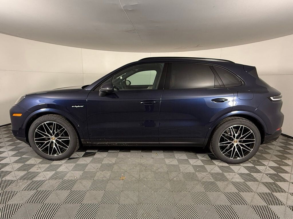 New 2026 Porsche Cayenne E-Hybrid S SUV