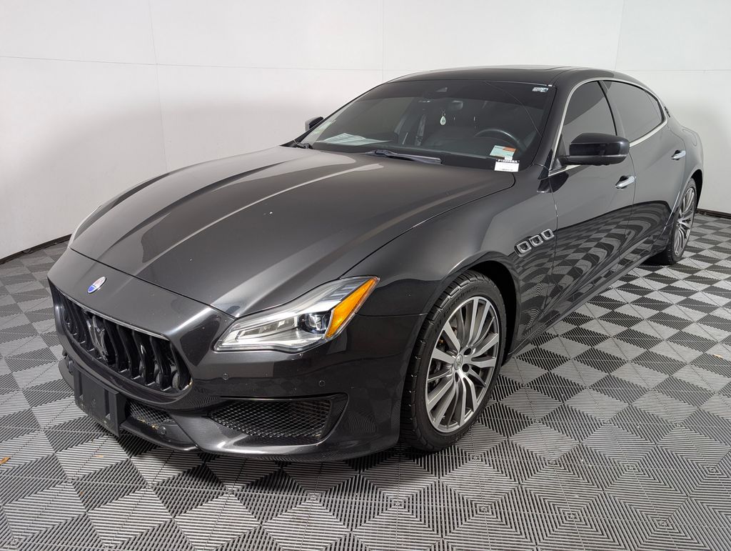 2022 Maserati Quattroporte Modena's photo
