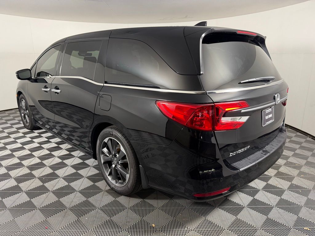 2022 Honda Odyssey Elite photo 3
