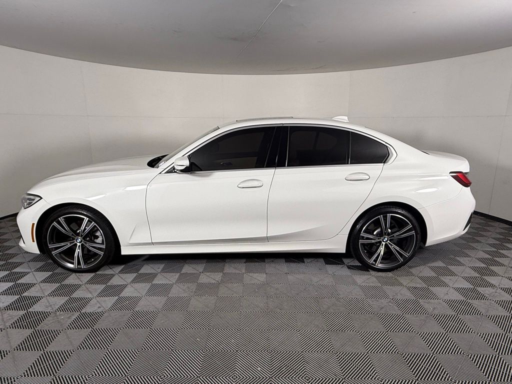 Used 2022 BMW 3 Series 330i with VIN 3MW5R1J02N8C29077 for sale in Roswell, GA