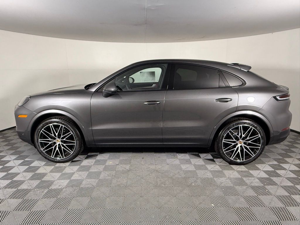 2026 Porsche Cayenne Coupe photo 2