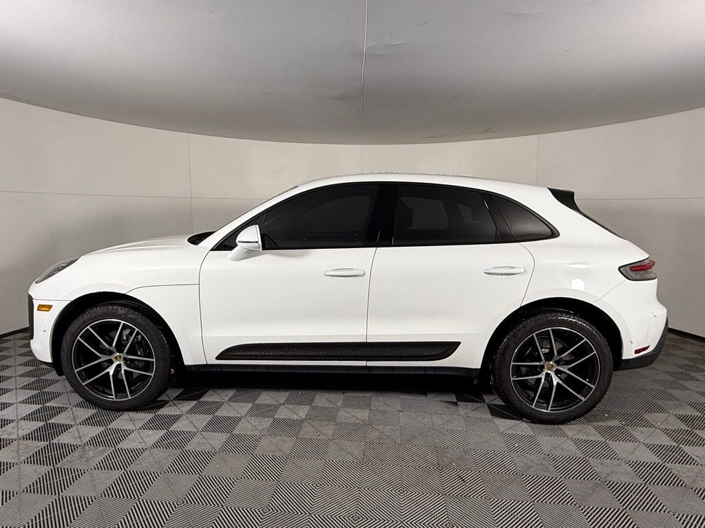 Certified 2022 Porsche Macan SUV