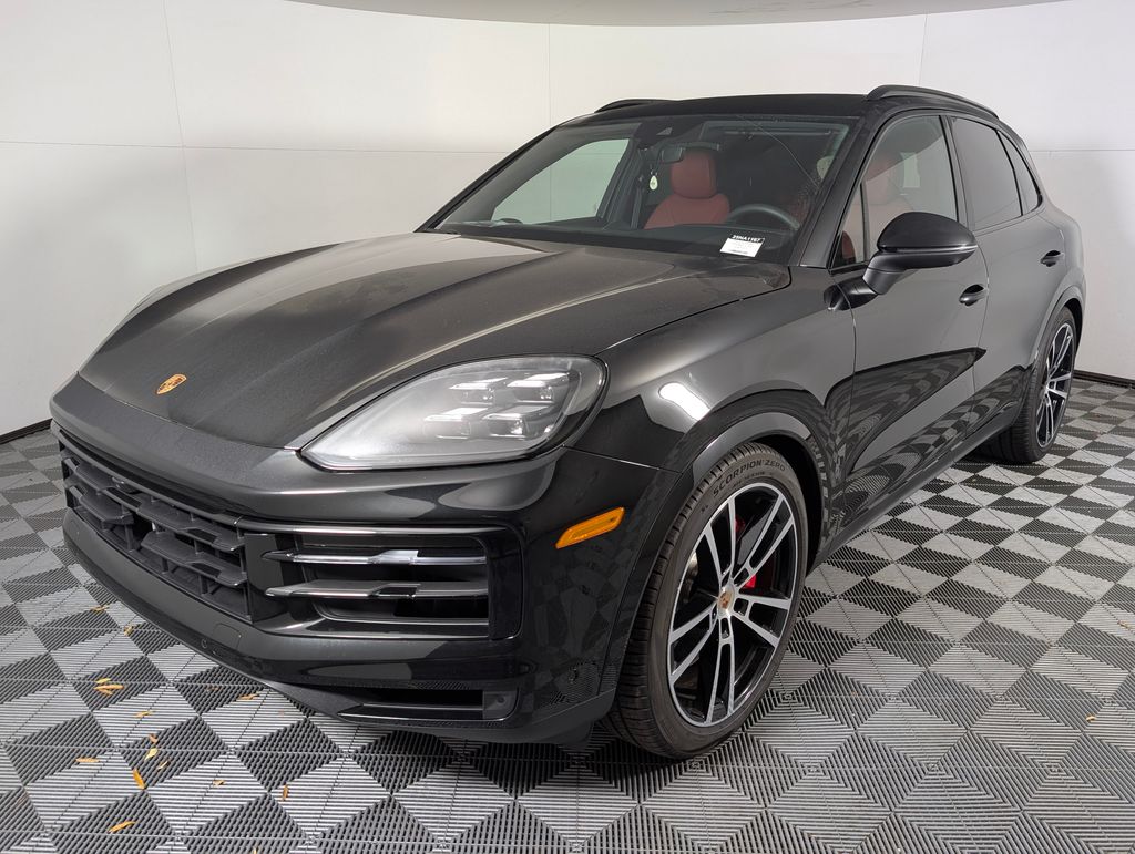 2025 Porsche Cayenne S