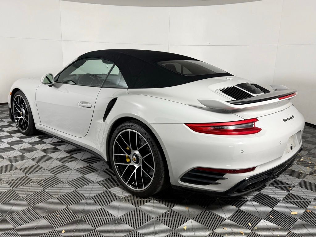 2019 Porsche 911 Turbo Cabriolet photo 3