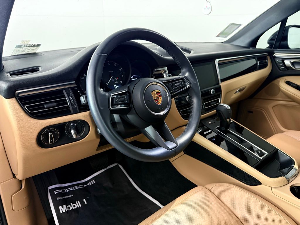 2022 Porsche Macan photo 4