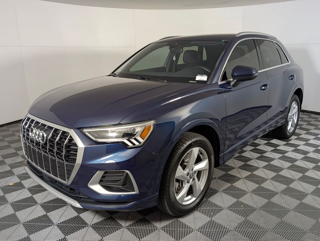 2020 Audi Q3 Premium Plus's photo
