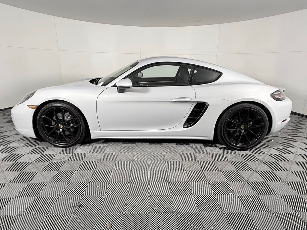 2025 Porsche Cayman photo 2