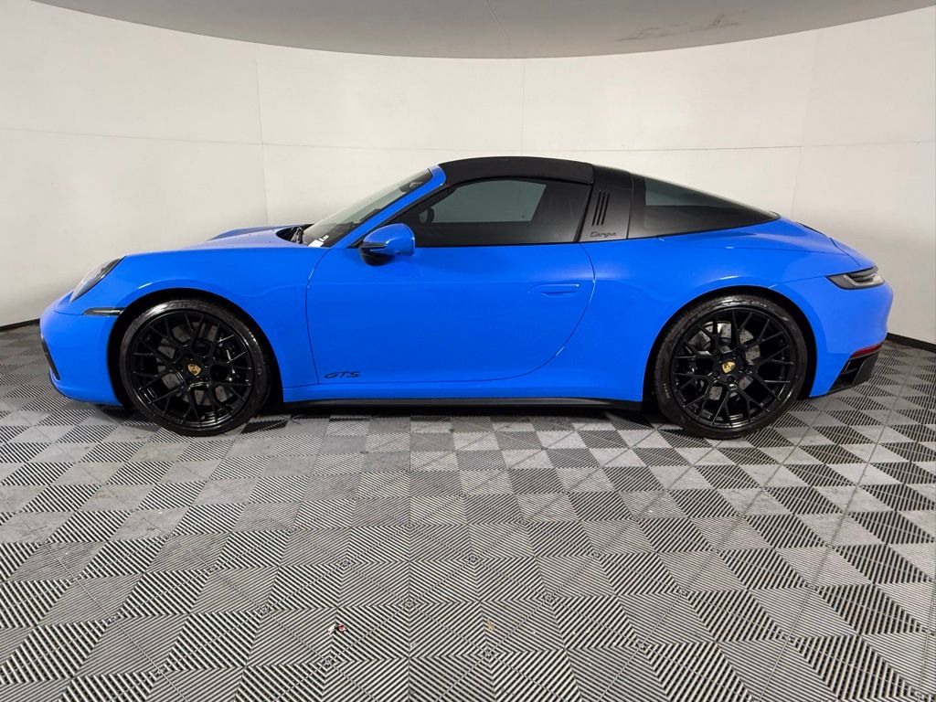 2022 Porsche 911 Targa 4 GTS photo 2