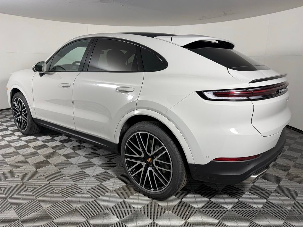 2026 Porsche Cayenne Coupe photo 3
