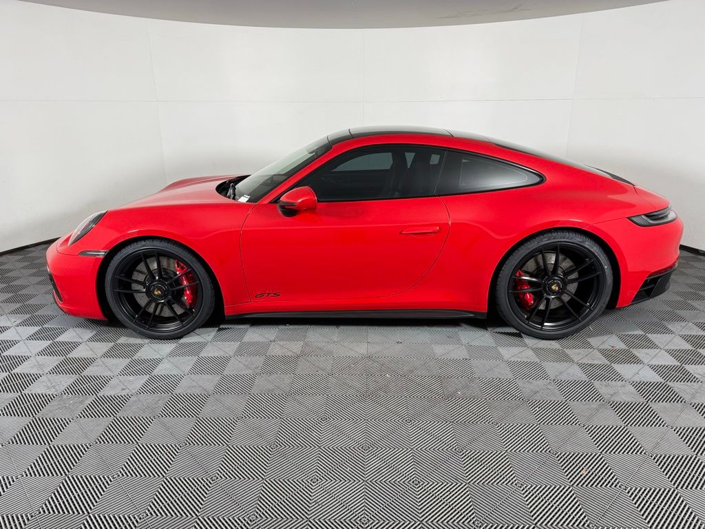 2023 Porsche 911 GTS photo 2