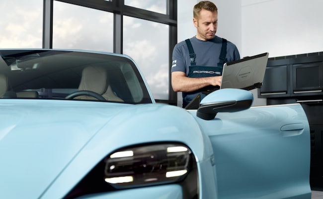 Porsche Collision Center
