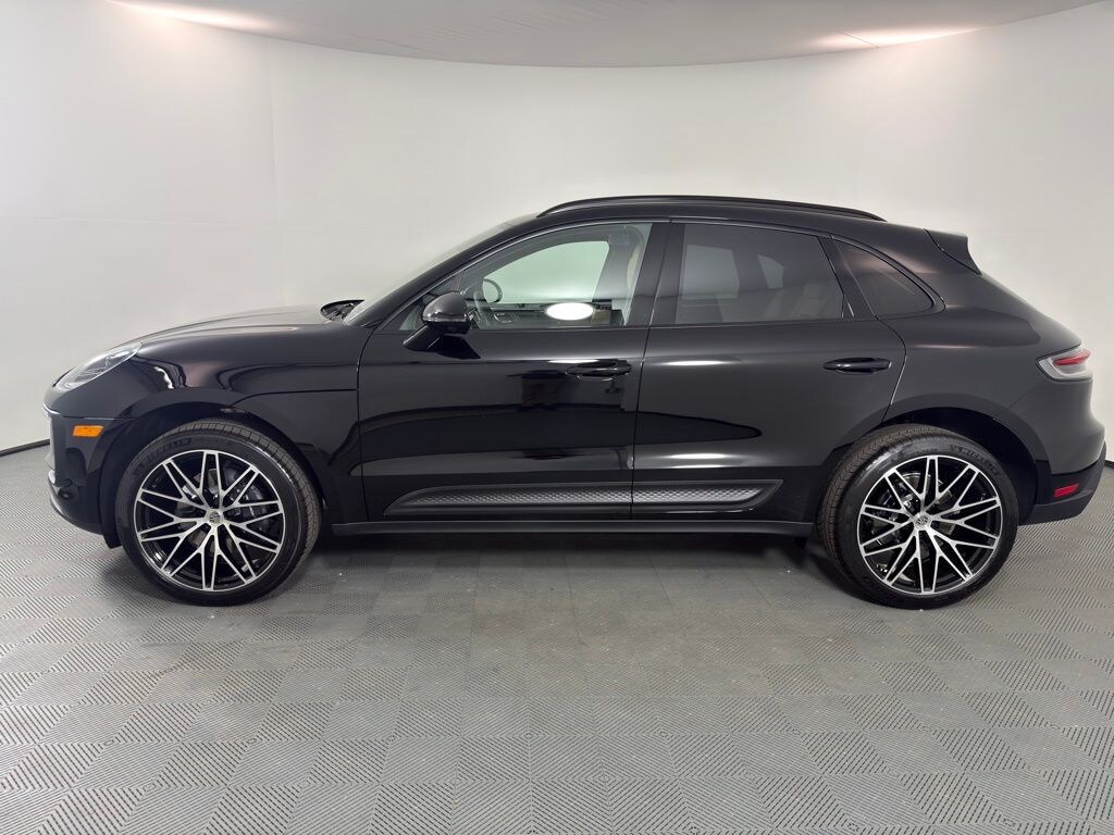 New 2026 Porsche Macan Base SUV