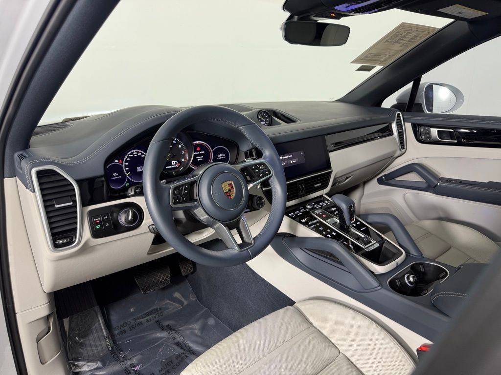2023 Porsche Cayenne E-Hybrid Coupe photo 4