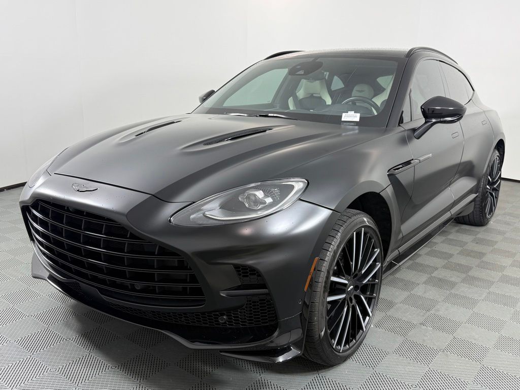2023 Aston Martin DBX 4.0 V8 707 AWD's photo