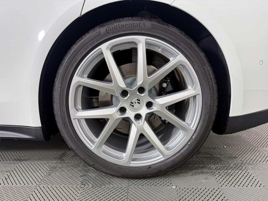 2026 Porsche Panamera 4 E-Hybrid - Photo 12