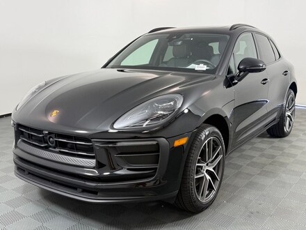 2026 Porsche Macan Base SUV