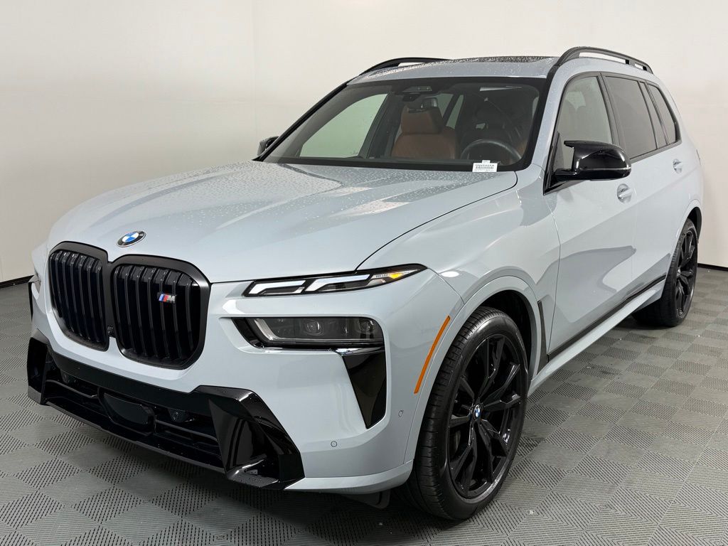 2026 BMW X7 M60i's photo
