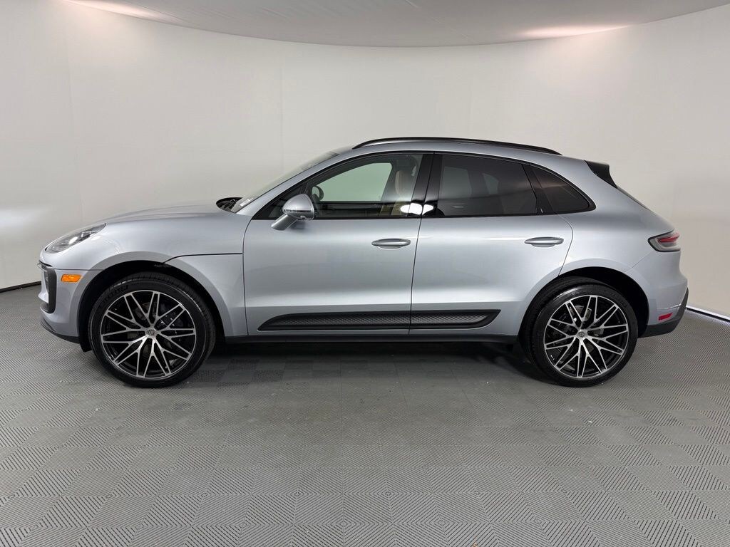 New 2026 Porsche Macan Base SUV