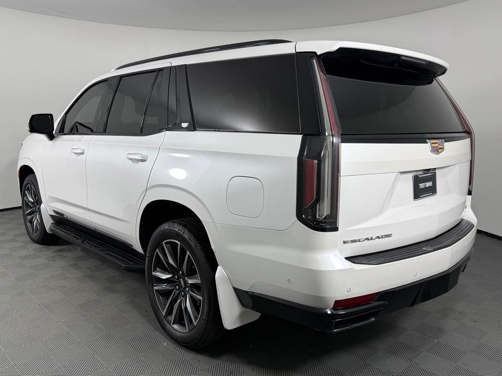 2021 Cadillac Escalade Sport photo 3