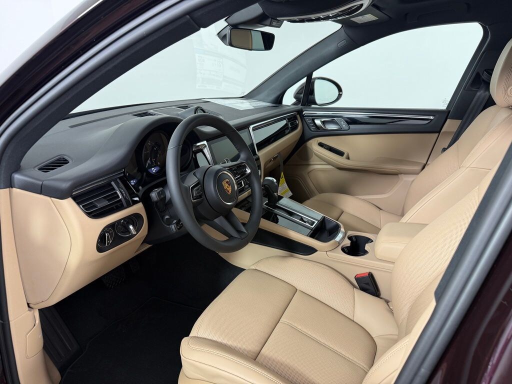New 2026 Porsche Macan Base SUV