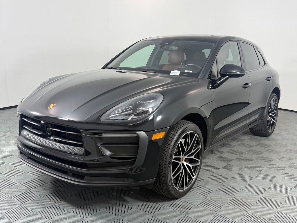 2023 Porsche Macan -'s photo