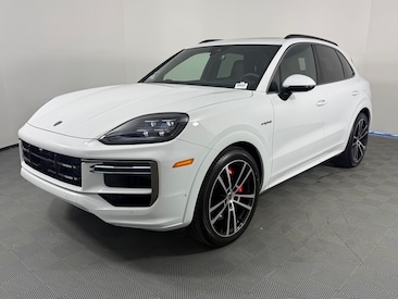 2025 Porsche Cayenne E-Hybrid Turbo SUV
